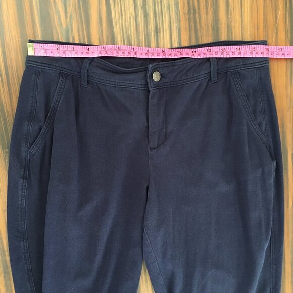 [Denver Hayes] Mia Mid Rise Slim Straight Jeans | 10x32 | Good - Picture 2 of 13